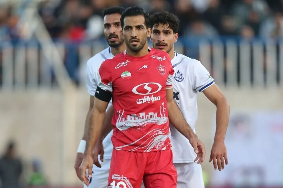 کاپیتان پرسپولیس راهی فولاد شد