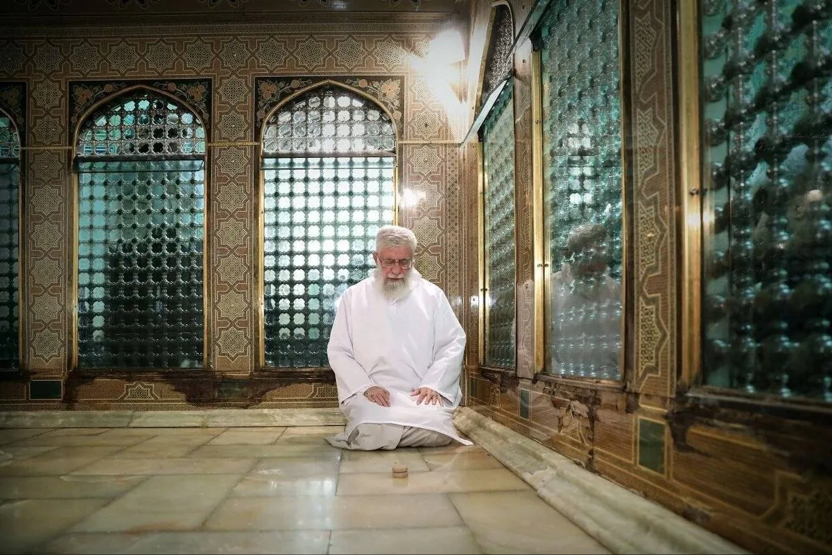 مجموعه پوستر خادم‌الرضا (ع) ویژه وداع با رهبر شهید در مشهد منتشر شد+ عکس