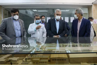 بازدید وزیر بهداشت از شرکت سرم‌سازی ثامن مشهد