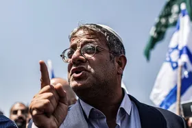 وزیر صهیونیستی: هر شهروند یک فلسطینی را بکشد