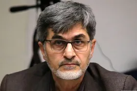 ویدئو | درگیری لفظی مهدی کوچک&zwnj;زاده، نماینده مجلس، در صحن علنی (۱۴ آبان ۱۴۰۴)