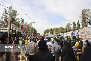 عکس‌هایی از مراسم سالگرد شهادت حاج قاسم سلیمانی در گلزار شهدای کرمان