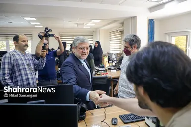 گزارش تصویری | بازدید محمدرضا قلندر شریف شهردار مشهد از موسسه فرهنگی شهرآرا