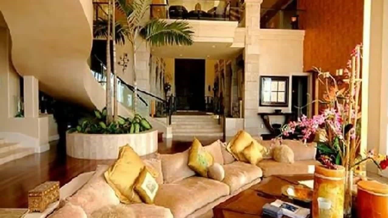قرنطینه قهرمان جهان در عمارت ۶۰ میلیون دلاری+تصاویر