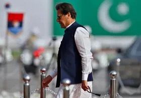 عمران خان: مبارزه علیه توطئه خارجی را آغاز می&zwnj;کنیم