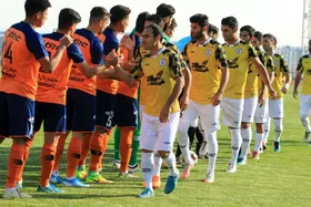 خوشه طلایی در راه مشهد