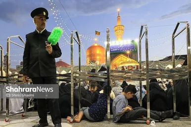گزارش تصویری | حال و هوای حرم مطهر رضوی در شب عید سعید غدیر خم