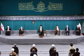 دیدار جمعی از مسئولان نظام و مهمانان شرکت کننده در کنفرانس وحدت اسلامی با رهبر معظم انقلاب