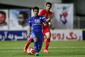 کریمیان: سپاهان قهرمانی را به پرسپولیس هدیه کرد