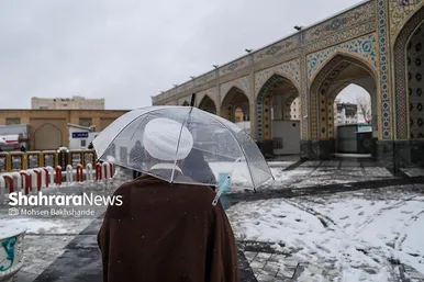 گزارش تصویری | یک روز برفی در حرم مطهر امام رضا(ع) - ۲۱ بهمن ۱۴۰۳