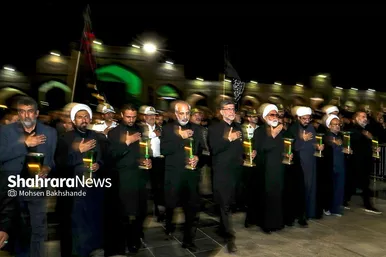شام غریبان حسینی در حرم مطهر رضوی