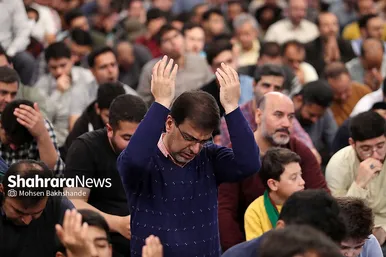 مراسم مناجات شب‌های ماه مبارک رمضان در حرم مطهر رضوی