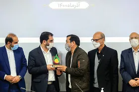 پیشنهاد شهردار مشهد در آیین قدردانی از خداداد عزیزی: ۸&zwnj; آذر روز فوتبال خراسان
