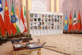 قرارگرفتن کتاب تاریخ اقتصادی شهر مشهد در کتابخانه جدیدالتاسیس بریکس پلاس