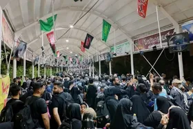 فعالیت هم&zwnj;زمان ۲۰۰ گیت تردد در مرز خسروی برای زائران اربعین ۱۴۰۴