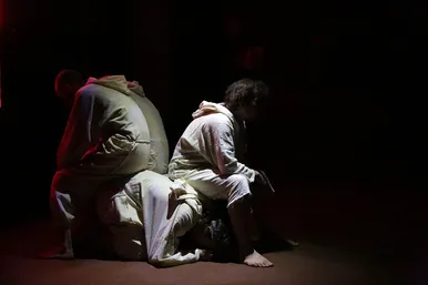 نمایش «هنوز نمرده» در گلشهر