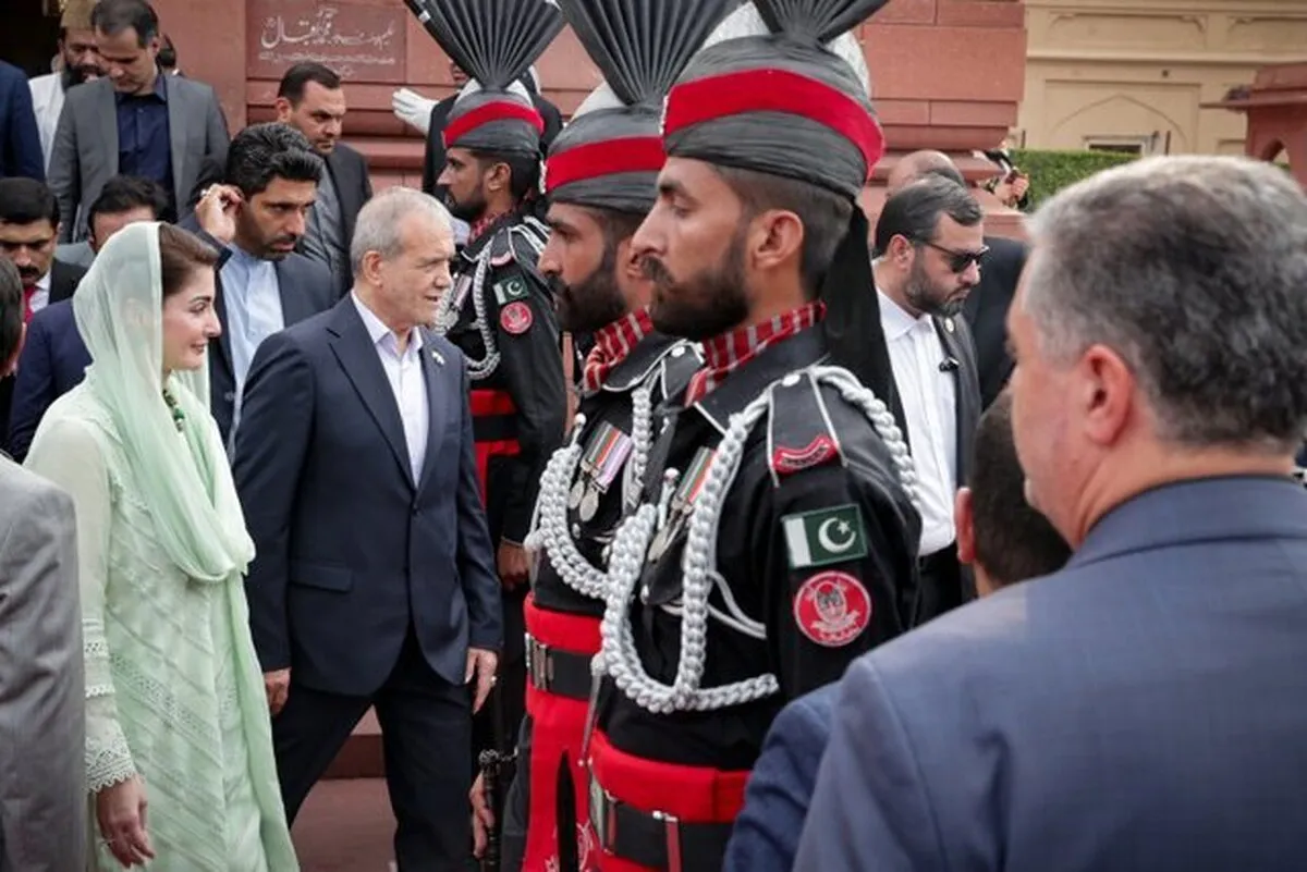 پزشکیان لاهور را ترک کرد