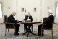 رئیس‌جمهور در نشست سران قوای سه‌گانه: تا قبل از عید اقداماتی برای تأمین معیشت مردم انجام می‌دهیم + ویدئو