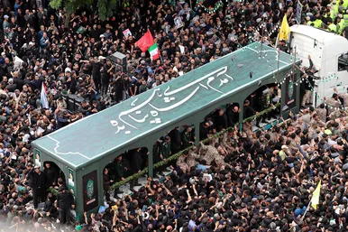 تشییع پیکر رئیس‌جمهور و شهدای خدمت در مشهد - 2