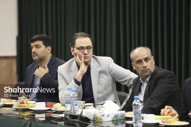 گزارش تصویری |  نشست مشترک اعضای کمیسیون امور داخلی و شورا‌های کشور با شهردارمشهد مقدس
