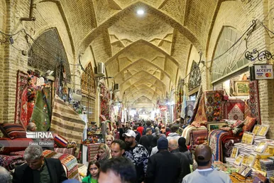نوروزگردی | تخت جمشید و زندیه
