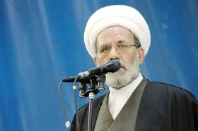 خطیب موقت نماز جمعه مشهد: بی&zwnj;حجابی، تحفه شوم انگلیسی&zwnj;ها برای ملت ایران بود