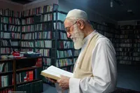 رهبر شهید انقلاب: یکی از بدترین تنبلی‌ها، تنبلی در خواندن کتاب است