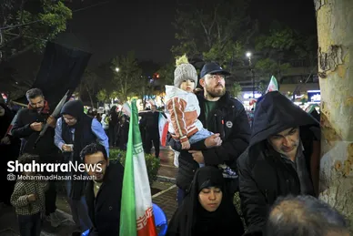 گزارش تصویری | موج چهل و ششم حضور حماسی مردم مشهد زیر باران رحمت الهی