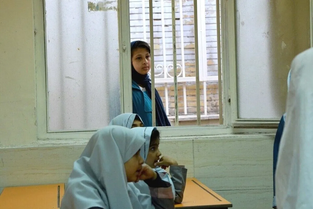 هیچ کودکی نباید به دلیل فقر از تحصیل جا بماند