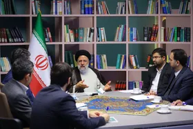 رئیس&zwnj;جمهور به سازمان استخدامی رفت| بازدید رئیسی از مرکز اسناد و کتابخانه سازمان اداری