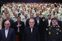 افتتاح نخستین دبیرستان پلیس با حضور رئیس جمهور در تهران