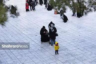 آیین چراغ برات در آرامگاه خواجه ربیع
